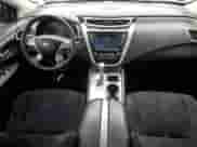 2018 Nissan Murano SV z VIN 5N1AZ2MH8JN117024, wystawiony jako Copart lot #51239345 z przebiegiem 128 700 mil mil oraz Czysty tytuł • Clean title. Historia ofert i sprzedaży dostępna na DreamBid. Obrazek 8.