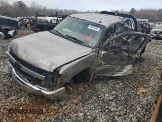 2002 Chevrolet Silverado 2500HD LT с VIN 1GCHK23142F238236, выставлен на аукционе Copart как лот 44073945 с пробегом Не указан миль и Списание • Salvage title. История ставок и продаж доступна на DreamBid. Изображение 1.