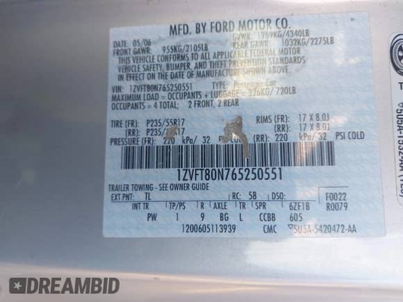 2006 Ford Mustang Standard z VIN 1ZVFT80N765250551, wystawiony jako IAAI lot #43380842 z przebiegiem 221 230 mil mil oraz . Historia ofert i sprzedaży dostępna na DreamBid. Obrazek 9.