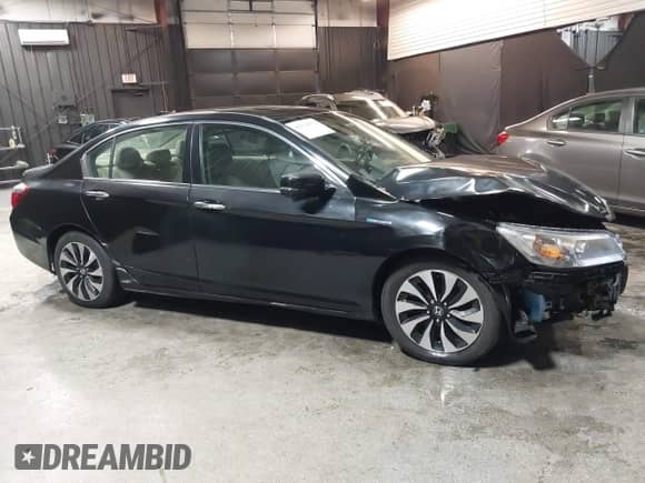 2014 Honda Accord Touring z VIN 1HGCR6F76EA007872, wystawiony jako IAAI lot #42314373 z przebiegiem 97 109 mil mil oraz . Historia ofert i sprzedaży dostępna na DreamBid. Obrazek 14.