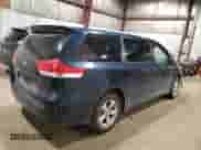 2011 Toyota Sienna с VIN 5TDKA3DC6BS007370, выставлен на аукционе Copart как лот 68976595 с пробегом Не указан миль и Списание • Salvage title. История ставок и продаж доступна на DreamBid. Изображение 3.