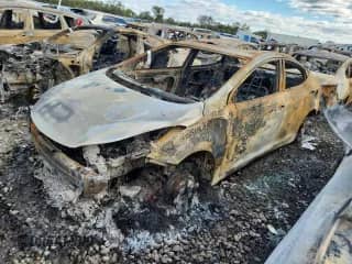 2012 Hyundai Elantra Limited z VIN KMHDH4AE6CU244837, wystawiony jako Copart lot #62661995 z przebiegiem 136 448 mil mil oraz Szkoda całkowita • Salvage title. Historia ofert i sprzedaży dostępna na DreamBid. Obrazek 1.