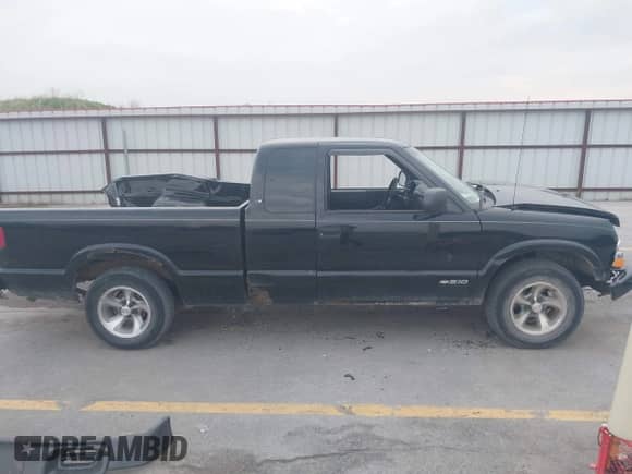 2000 Chevrolet S-10 LS с VIN 1GCCS1956Y8274912, выставлен на аукционе IAAI как лот 42454838 с пробегом 186 772 миль миль и . История ставок и продаж доступна на DreamBid. Изображение 13.