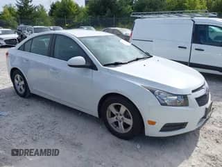 2014 Chevrolet Cruze 1LT с VIN 1G1PC5SB4E7470010, выставлен на аукционе IAAI как лот 43078287 с пробегом 118 782 миль миль и . История ставок и продаж доступна на DreamBid. Изображение 1.