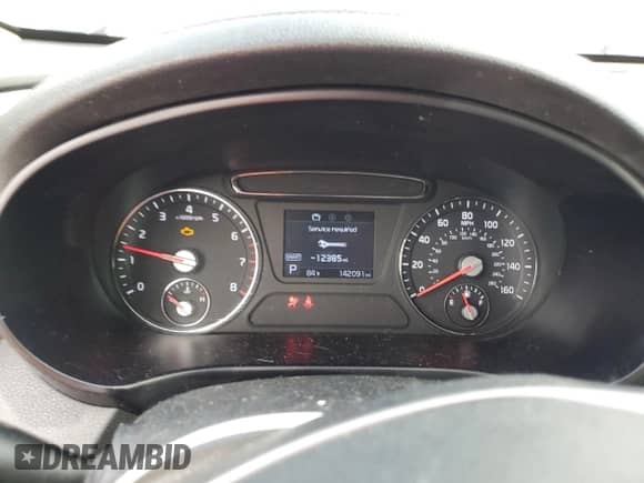 2019 Kia Sorento LX with VIN 5XYPG4A31KG532560, listed as a Copart auction lot 86262465 with 142,091 mi miles and Clean title. Bid and sale history available at DreamBid. Image 9.