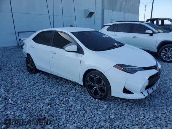 2019 Toyota Corolla XLE z VIN 5YFBURHE8KP909761, wystawiony jako Copart lot #54920985 z przebiegiem 65 600 mil mil oraz Szkoda całkowita • Salvage title. Historia ofert i sprzedaży dostępna na DreamBid. Obrazek 4.