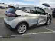 2023 Chevrolet Bolt EV 1LT z VIN 1G1FW6S08P4140575, wystawiony jako Copart lot #76200533 z przebiegiem 7 164 mil mil oraz . Historia ofert i sprzedaży dostępna na DreamBid. Obrazek 3.