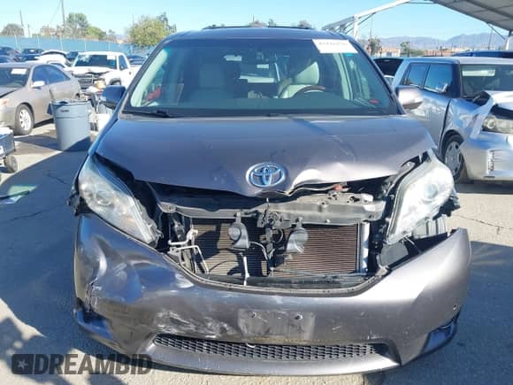 2013 Toyota Sienna XLE with VIN 5TDDK3DC5DS063969, listed as a IAAI auction lot 43446476 with 206,926 mi miles and . Bid and sale history available at DreamBid. Image 12.