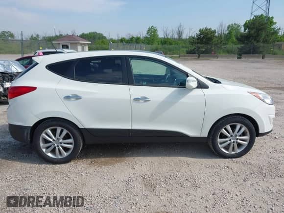 2011 Hyundai Tucson Limited с VIN KM8JU3AC6BU275799, выставлен на аукционе IAAI как лот 42474341 с пробегом 112 400 миль миль и . История ставок и продаж доступна на DreamBid. Изображение 13.