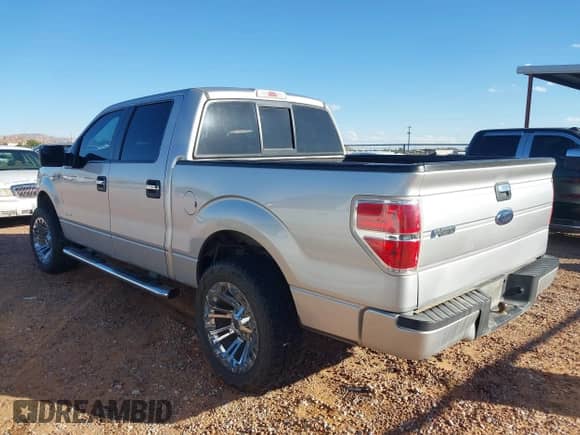 2011 Ford F-150 Lariat с VIN 1FTFW1CT3BFA65137, выставлен на аукционе IAAI как лот 43443297 с пробегом 192 436 миль миль и . История ставок и продаж доступна на DreamBid. Изображение 14.