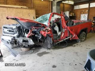 2015 GMC Sierra 1500 z VIN 1GTN2TEHXFZ317790, wystawiony jako Copart lot #85849815 z przebiegiem Nie podano mil oraz Szkoda całkowita • Salvage title. Historia ofert i sprzedaży dostępna na DreamBid. Obrazek 1.