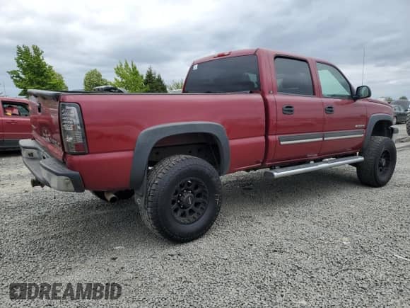 2005 Chevrolet Silverado 1500HD LS с VIN 1GCGK13U85F859239, выставлен на аукционе Copart как лот 60171295 с пробегом 125 313 миль миль и Списание • Salvage title. История ставок и продаж доступна на DreamBid. Изображение 3.