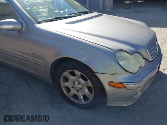 2006 Mercedes-Benz C 280 Luxury с VIN WDBRF54H36A824885, выставлен на аукционе IAAI как лот 43357138 с пробегом 185 741 миль миль и . История ставок и продаж доступна на DreamBid. Изображение 6.