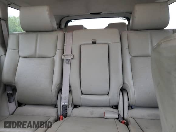 2007 Jeep Commander Limited z VIN 1J8HG58227C589152, wystawiony jako Copart lot #64929945 z przebiegiem 165 182 mil mil oraz Szkoda całkowita • Salvage title. Historia ofert i sprzedaży dostępna na DreamBid. Obrazek 10.