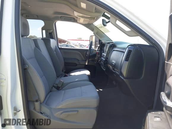 2019 Chevrolet Silverado 2500HD Work Truck с VIN 2GC2CREG4K1181296, выставлен на аукционе IAAI как лот 43082857 с пробегом 101 248 миль миль и . История ставок и продаж доступна на DreamBid. Изображение 5.