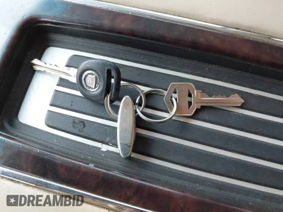 2012 Cadillac Escalade with VIN 1GYS3EEJ7CR226478, listed as a IAAI auction lot 42567425 with 159,676 mi miles and . Bid and sale history available at DreamBid. Image 11.