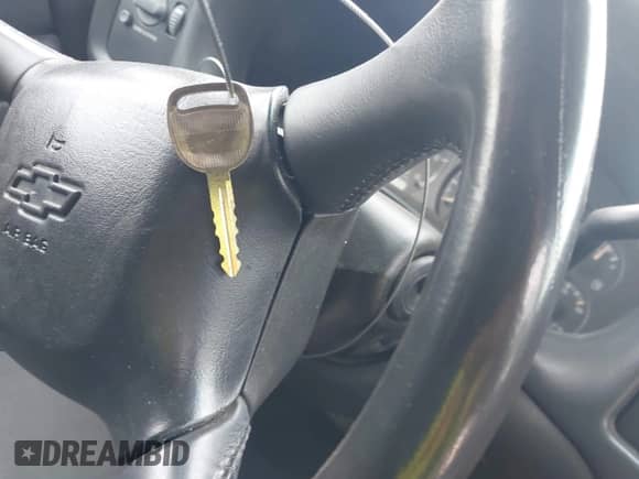 2003 Chevrolet Blazer LS с VIN 1GNDT13X53K152850, выставлен на аукционе IAAI как лот 41982795 с пробегом 261 155 миль миль и . История ставок и продаж доступна на DreamBid. Изображение 11.