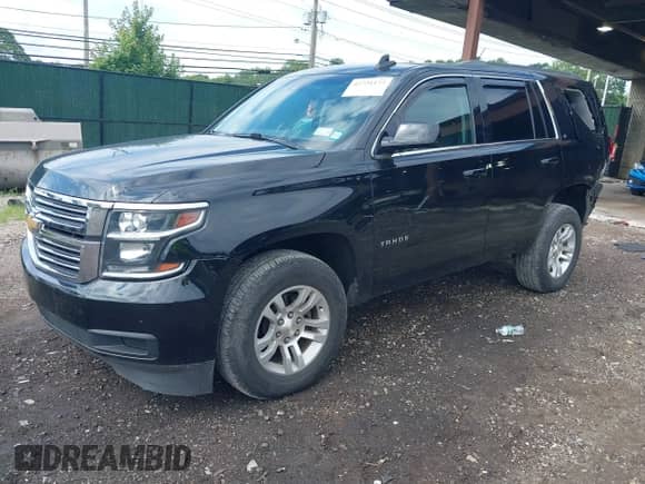 2017 Chevrolet Tahoe LT с VIN 1GNSKBKC0HR140103, выставлен на аукционе IAAI как лот 42721177 с пробегом 95 217 миль миль и . История ставок и продаж доступна на DreamBid. Изображение 2.