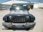 2007 Jeep Wrangler Unlimited Sahara z VIN 1J4GA59127L152918, wystawiony jako Copart lot #85123165 z przebiegiem 180 573 mil mil oraz Szkoda całkowita • Salvage title. Historia ofert i sprzedaży dostępna na DreamBid. Obrazek 15.