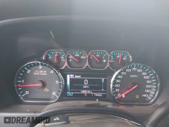 2017 Chevrolet Silverado 1500 LT z VIN 3GCUKREC1HG336315, wystawiony jako IAAI lot #42128262 z przebiegiem 196 516 mil mil oraz . Historia ofert i sprzedaży dostępna na DreamBid. Obrazek 7.
