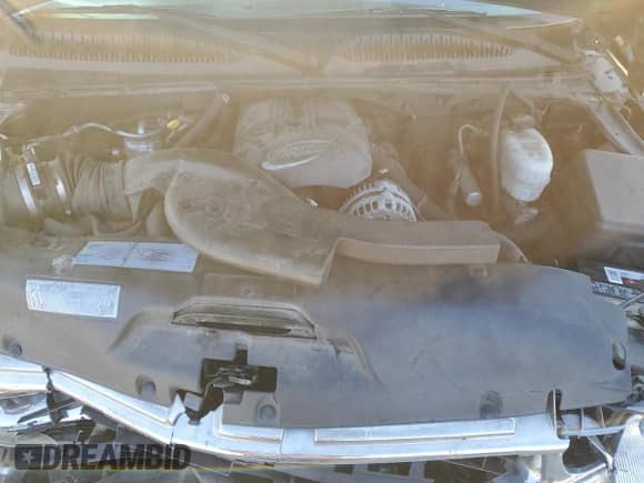 2004 Chevrolet Suburban LS with VIN 3GNFK16Z84G116796, listed as a Copart auction lot 71776865 with 114,408 mi miles and Salvage title. Bid and sale history available at DreamBid. Image 12.