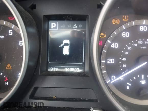 2018 Hyundai Santa Fe 2.4L with VIN 5NMZT3LB0JH053313, listed as a IAAI auction lot 42992926 with 140,803 mi miles and . Bid and sale history available at DreamBid. Image 15.