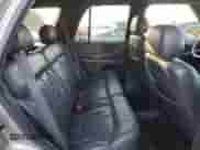 2000 Chevrolet Blazer LS z VIN 1GNCS13W6Y2365299, wystawiony jako Copart lot #41368365 z przebiegiem 144 294 mil mil oraz Szkoda całkowita • Salvage title. Historia ofert i sprzedaży dostępna na DreamBid. Obrazek 10.