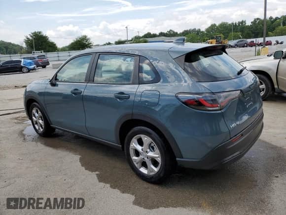 2025 Honda HR-V LX с VIN 3CZRZ2H31SM715788, выставлен на аукционе Copart как лот 63658465 с пробегом 1 627 миль миль и На запчасти • Non repairable. История ставок и продаж доступна на DreamBid. Изображение 2.
