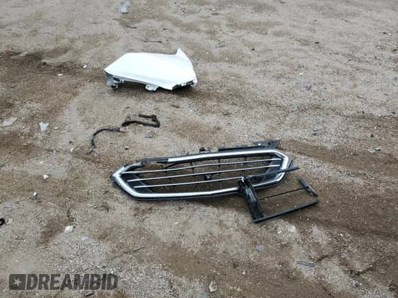 2019 Chevrolet Equinox Premier with VIN 2GNAXYEX4K6264201, listed as a Copart auction lot 68920625 with 108,684 mi miles and Salvage title. Bid and sale history available at DreamBid. Image 12.