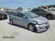 2016 Hyundai Elantra SE z VIN 5NPDH4AE9GH686371, wystawiony jako Copart lot #70923565 z przebiegiem 71 676 mil mil oraz Czysty tytuł • Clean title. Historia ofert i sprzedaży dostępna na DreamBid. Obrazek 4.