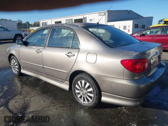 2004 Toyota Corolla CE with VIN 1NXBR32E94Z242563, listed as a IAAI auction lot 43505658 with 221,092 mi miles and . Bid and sale history available at DreamBid. Image 3.