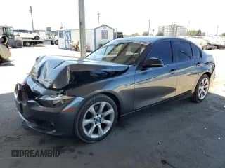 2015 BMW 3 Series 328i z VIN WBA3C1C56FP852724, wystawiony jako Copart lot #71791085 z przebiegiem 134 985 mil mil oraz Szkoda całkowita • Salvage title. Historia ofert i sprzedaży dostępna na DreamBid. Obrazek 1.