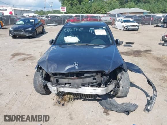 2010 Mercedes-Benz C 300 Sport с VIN WDDGF8BB8AR127074, выставлен на аукционе IAAI как лот 43303445 с пробегом 144 799 миль миль и . История ставок и продаж доступна на DreamBid. Изображение 13.