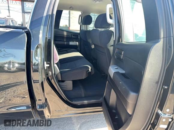 2008 Toyota Tundra с VIN 5TBRT54188S458224, выставлен на аукционе Copart как лот 90619885 с пробегом 267 690 миль миль и Чистый • Clean title. История ставок и продаж доступна на DreamBid. Изображение 6.