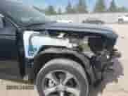 2023 Jeep Grand Cherokee Limited с VIN 1C4RJHBG3PC516665, выставлен на аукционе IAAI как лот 43357909 с пробегом 53 353 миль миль и . История ставок и продаж доступна на DreamBid. Изображение 18.