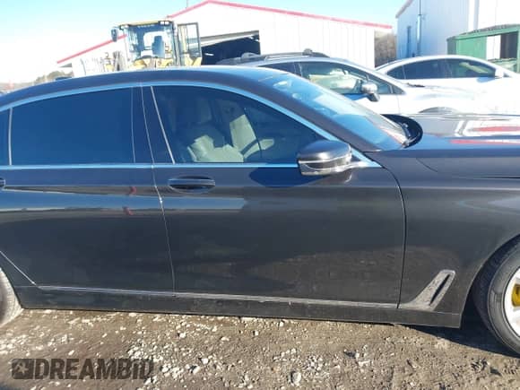 2017 BMW 7 Series ALPINA B7 xDrive with VIN WBA7F2C52HG422187, listed as a IAAI auction lot 41319169 with 114,883 mi miles and . Bid and sale history available at DreamBid. Image 13.
