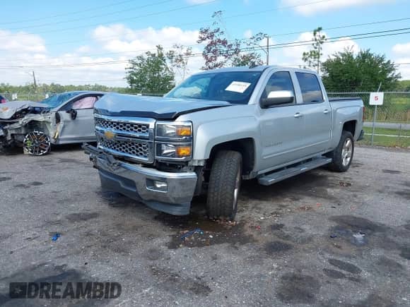 2015 Chevrolet Silverado 1500 LT z VIN 3GCPCREC2FG190191, wystawiony jako IAAI lot #43186118 z przebiegiem 96 033 mil mil oraz . Historia ofert i sprzedaży dostępna na DreamBid. Obrazek 16.