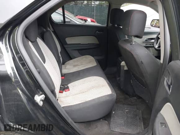 2010 Chevrolet Equinox LS z VIN 2CNFLCEW9A6267335, wystawiony jako IAAI lot #42620788 z przebiegiem 206 960 mil mil oraz . Historia ofert i sprzedaży dostępna na DreamBid. Obrazek 8.