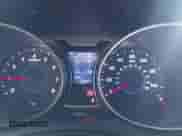 2013 Hyundai Veloster w/Black Int z VIN KMHTC6AD3DU171621, wystawiony jako IAAI lot #42902812 z przebiegiem 135 498 mil mil oraz . Historia ofert i sprzedaży dostępna na DreamBid. Obrazek 7.