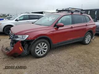 2019 Volkswagen Tiguan S с VIN 3VV0B7AX3KM015981, выставлен на аукционе Copart как лот 70538555 с пробегом 45 171 миль миль и Списание • Salvage title. История ставок и продаж доступна на DreamBid. Изображение 1.