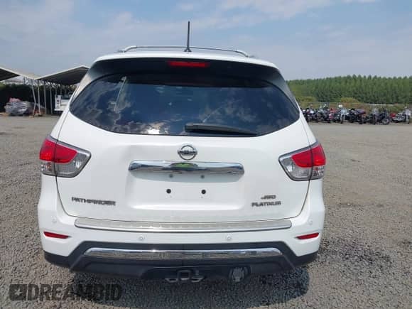 2014 Nissan Pathfinder SV with VIN 5N1AR2MM3EC626663, listed as a IAAI auction lot 43078228 with Not provided miles and . Bid and sale history available at DreamBid. Image 16.