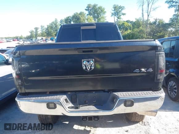 2010 Dodge 2500 ST with VIN 3D7UT2CL0AG115968, listed as a IAAI auction lot 43054277 with 216,205 mi miles and . Bid and sale history available at DreamBid. Image 16.