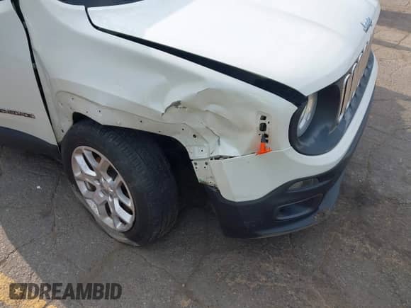2017 Jeep Renegade Latitude с VIN ZACCJABB3HPE48978, выставлен на аукционе IAAI как лот 42988398 с пробегом 122 734 миль миль и . История ставок и продаж доступна на DreamBid. Изображение 6.