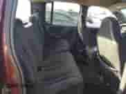 2000 Dodge Dakota Sport z VIN 1B7GL2AN1YS608072, wystawiony jako Copart lot #83624164 z przebiegiem 171 499 mil mil oraz Szkoda całkowita • Salvage title. Historia ofert i sprzedaży dostępna na DreamBid. Obrazek 10.