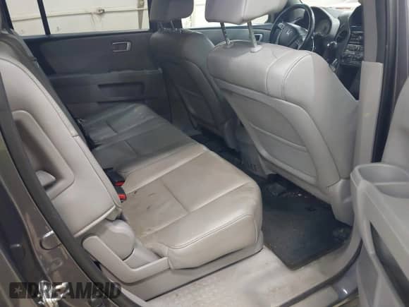 2014 Honda Pilot EX-L z VIN 5FNYF4H52EB024950, wystawiony jako IAAI lot #42874943 z przebiegiem 164 315 mil mil oraz . Historia ofert i sprzedaży dostępna na DreamBid. Obrazek 8.