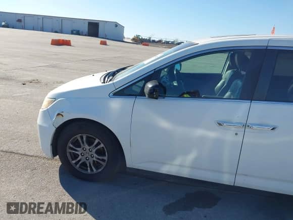 2013 Honda Odyssey EX-L с VIN 5FNRL5H65DB049092, выставлен на аукционе IAAI как лот 43300801 с пробегом 201 105 миль миль и . История ставок и продаж доступна на DreamBid. Изображение 21.