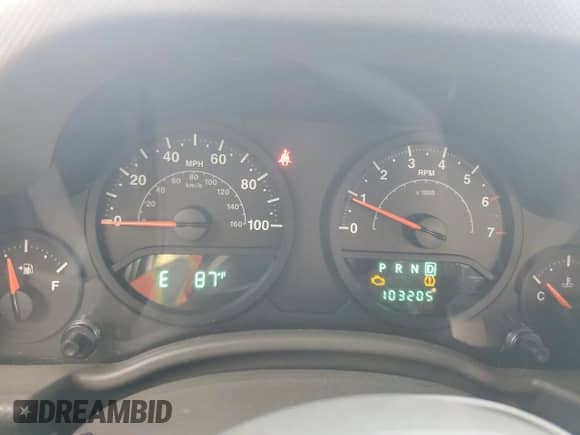 2008 Jeep Wrangler Unlimited X с VIN 1J4GB39108L608465, выставлен на аукционе Copart как лот 50949015 с пробегом 103 205 миль миль и Списание • Salvage title. История ставок и продаж доступна на DreamBid. Изображение 9.