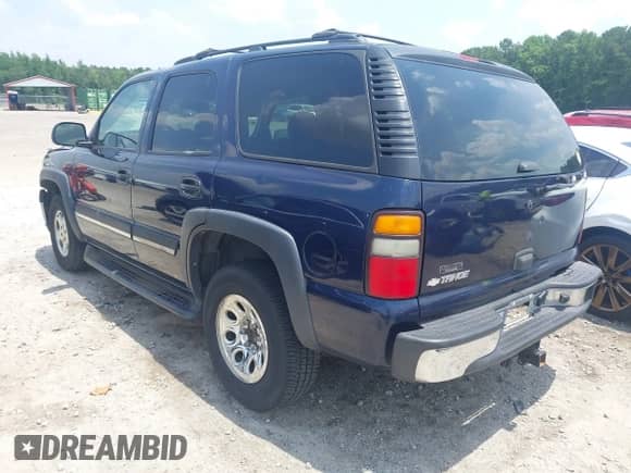 2006 Chevrolet Tahoe LS z VIN 1GNEC13V16R132111, wystawiony jako IAAI lot #42566124 z przebiegiem 296 173 mil mil oraz . Historia ofert i sprzedaży dostępna na DreamBid. Obrazek 3.