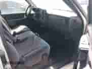 2002 GMC Sierra 1500 SLE с VIN 2GTEC19T221388503, выставлен на аукционе IAAI как лот 43090007 с пробегом 142 668 миль миль и . История ставок и продаж доступна на DreamBid. Изображение 5.