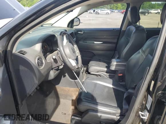 2015 Jeep Compass High Altitude с VIN 1C4NJCEA6FD240998, выставлен на аукционе Copart как лот 56063105 с пробегом 171 760 миль миль и Списание • Salvage title. История ставок и продаж доступна на DreamBid. Изображение 7.